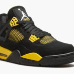 Air Jordan 4 Retro thunder (2012) - Image 2