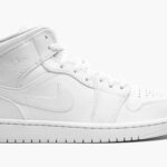 Air Jordan 1 Retro - Clean White