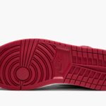 Air Jordan 1 Retro High Chicago - Image 5