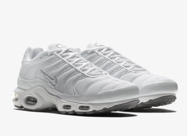 Nike_Air_Max_Plus Tripple white