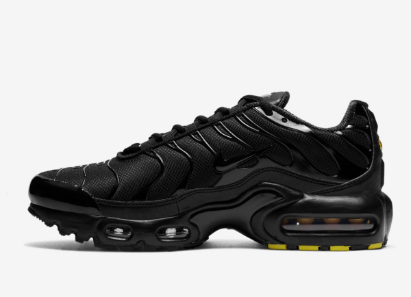 Nike_Air_Max_Plus_Drift_Black