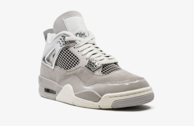 Air Jordan 4 “Frozen Moments” sneakers